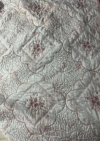 Nakışlı Pastel pudra ve bayan Yatak Örtüsü - Görsel 2