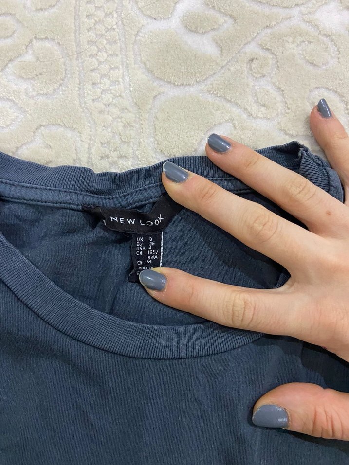 Gri Baskılı Kısa Kollu Kadın Tişört - Görsel 2