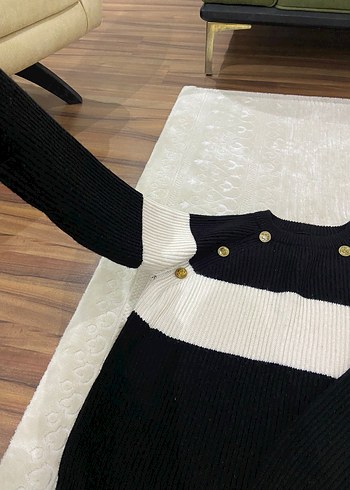 Siyah Beyaz Çizgili Örgü Kadın Kazak - Görsel 3