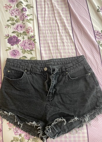 Siyah Düğmeli Kadın Mini Denim Şort