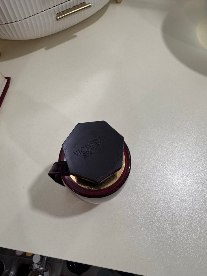 Victoria's Secret Very Sexy Kadın Parfümü - Görsel 2