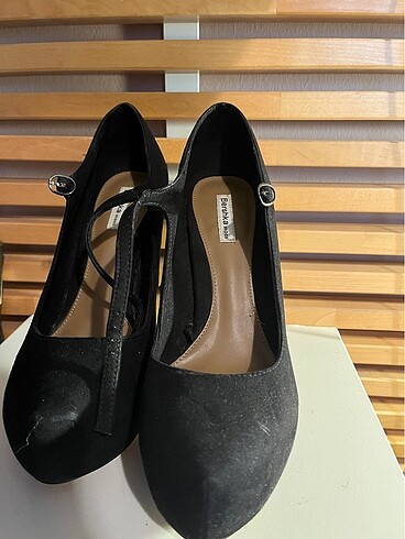 39 Beden Bershka topuklu