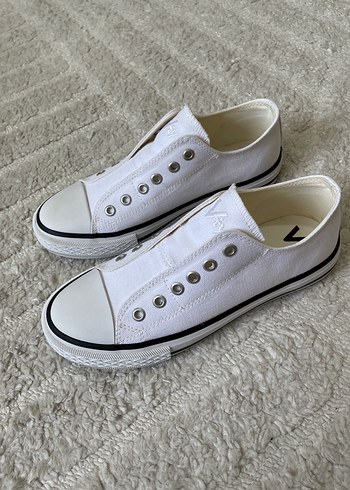 Bağcıksız Beyaz Kadın Spor Ayakkabı - Görsel 4