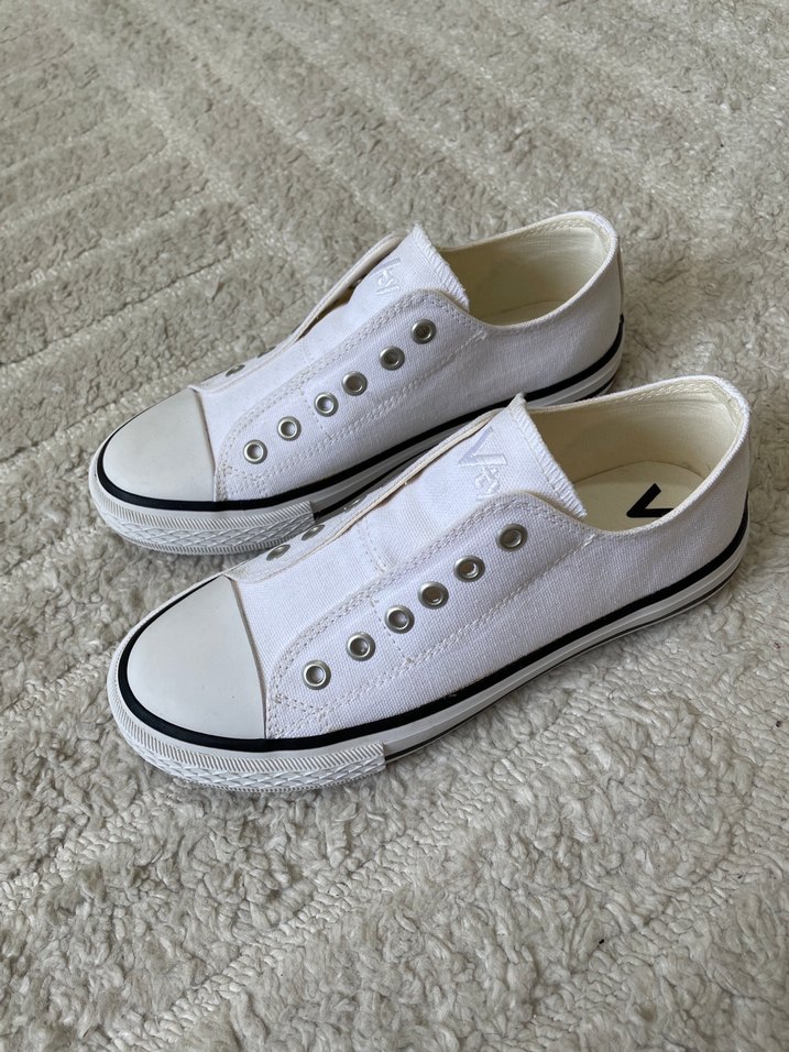 Bağcıksız Beyaz Kadın Spor Ayakkabı - Görsel 4