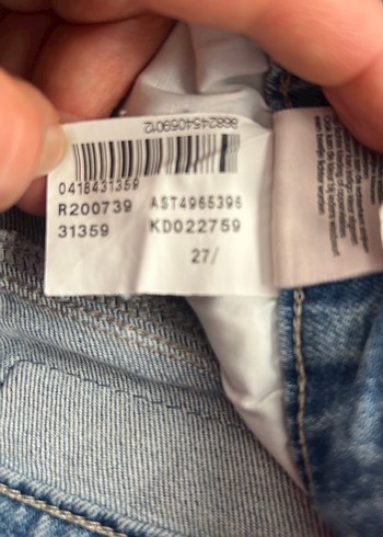 Mavi Düğmeli erkek jean şort - Görsel 2