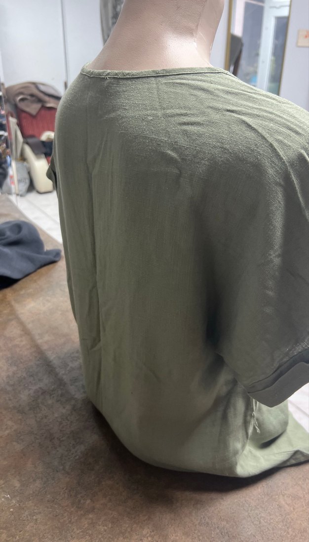 Kadın V Yaka Keten Midi Elbise - Görsel 4