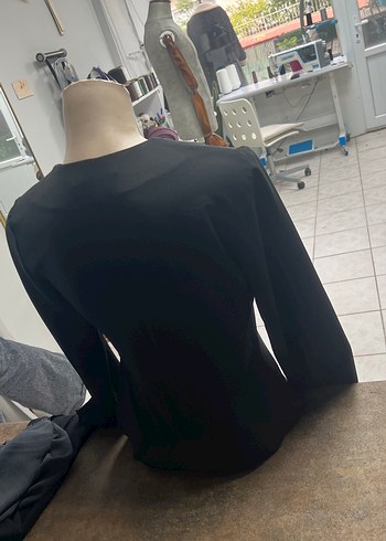 Kadın Siyah Midi Ofis Elbisesi V Yaka - Görsel 5