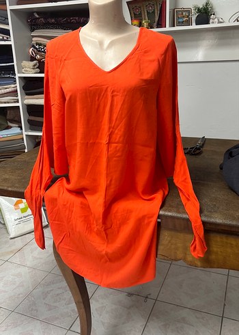 Turuncu V Yaka Uzun Kollu Kadın Tunik - Görsel 6