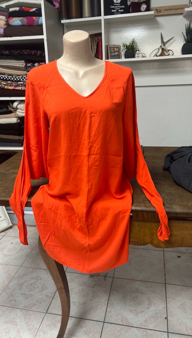 Turuncu V Yaka Uzun Kollu Kadın Tunik - Görsel 2