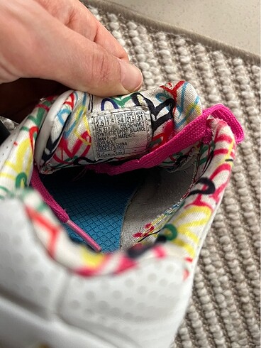 34 Beden Skechers ayakkabı 34