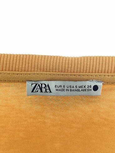 s Beden turuncu Renk Zara T-shirt %70 İndirimli.