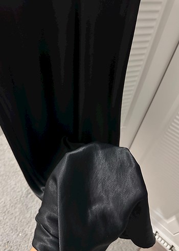 Siyah saten Drapeli straplez uzun Elbise - Görsel 2