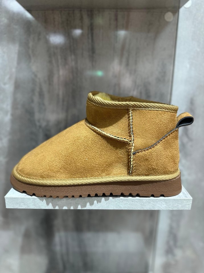 Kürklü Kahverengi Süet Dolgu Topuk Bot UGG - Görsel 2