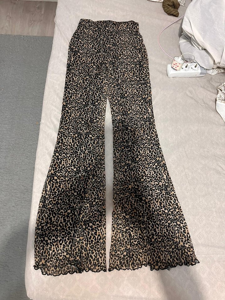 Kadın Kahverengi leopar Desenli Pileli Kumaş Pantolon - Görsel 2