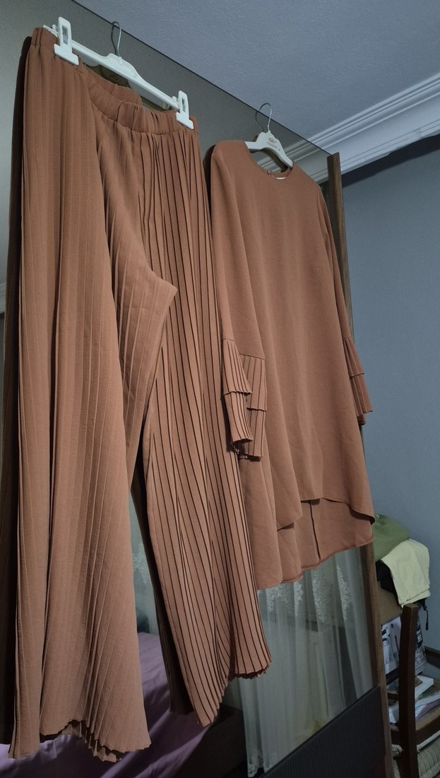 Bej Uzun Kollu Piliseli Kadın Takım - Görsel 2