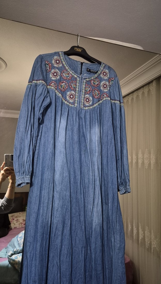 Nakışlı Bohem Uzun Denim Elbise - Görsel 2
