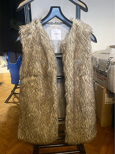 Pull Bear Sıcak Tutan Yelek