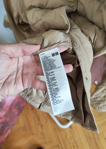 Uniqlo Puffertech Bej yuvarlak ve v yakası Kadın Kışlık Mont - Görsel 4