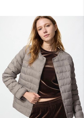 Uniqlo Puffertech Bej yuvarlak ve v yakası Kadın Kışlık Mont - Görsel 8