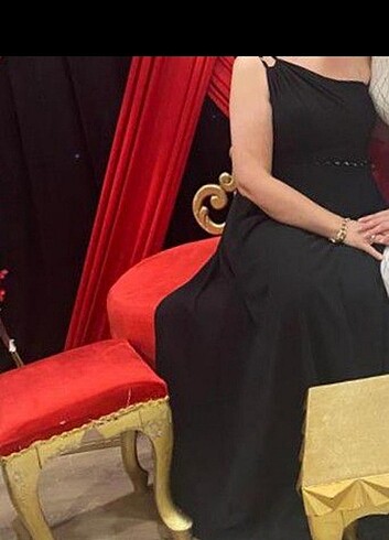 Diğer Siyah kumaşı çok kaliteli gece elbisesi