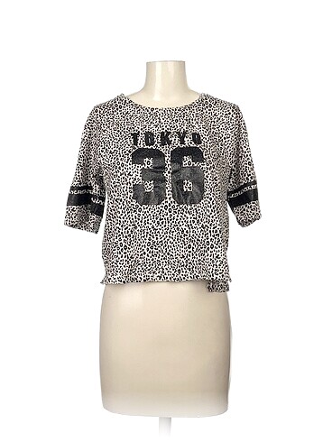 River Island T-shirt %70 İndirimli.