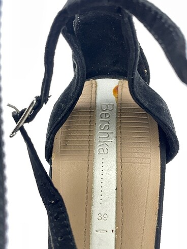 Bershka Platform %70 İndirimli. - Görsel 4