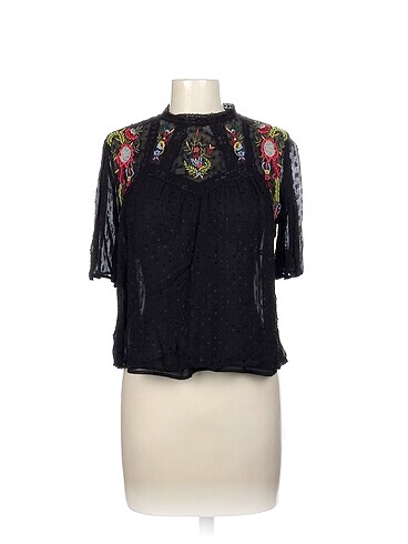 Zara Bluz %70 İndirimli.