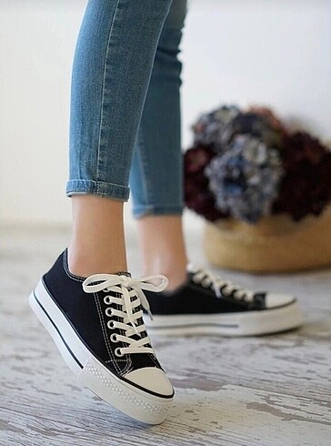 Convers ayakkabı