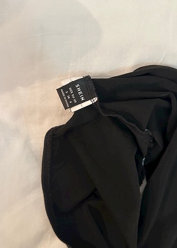 Shein siyah asimetrik crop (S beden) - Görsel 3