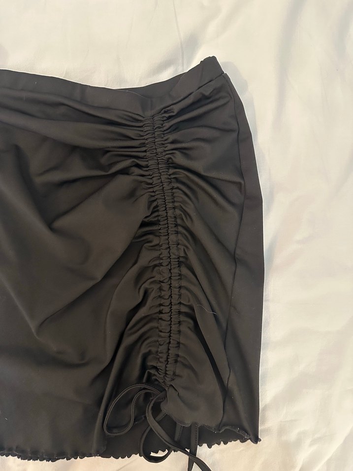 Shein Siyah Büzgülü Mini Etek - Görsel 4