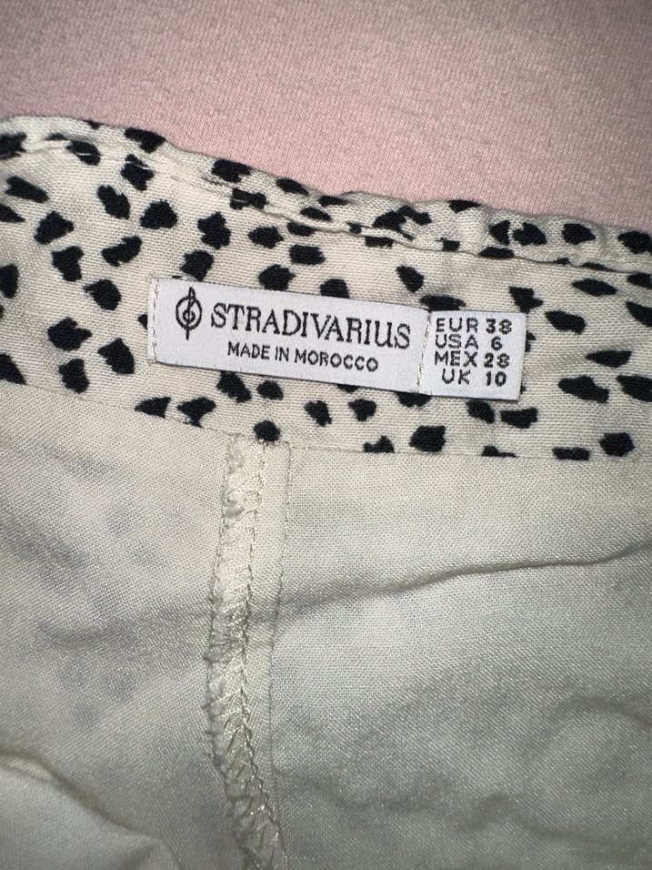 Stradivarius Volanlı Beyaz Zebra Desenli Mini Etek - Görsel 3