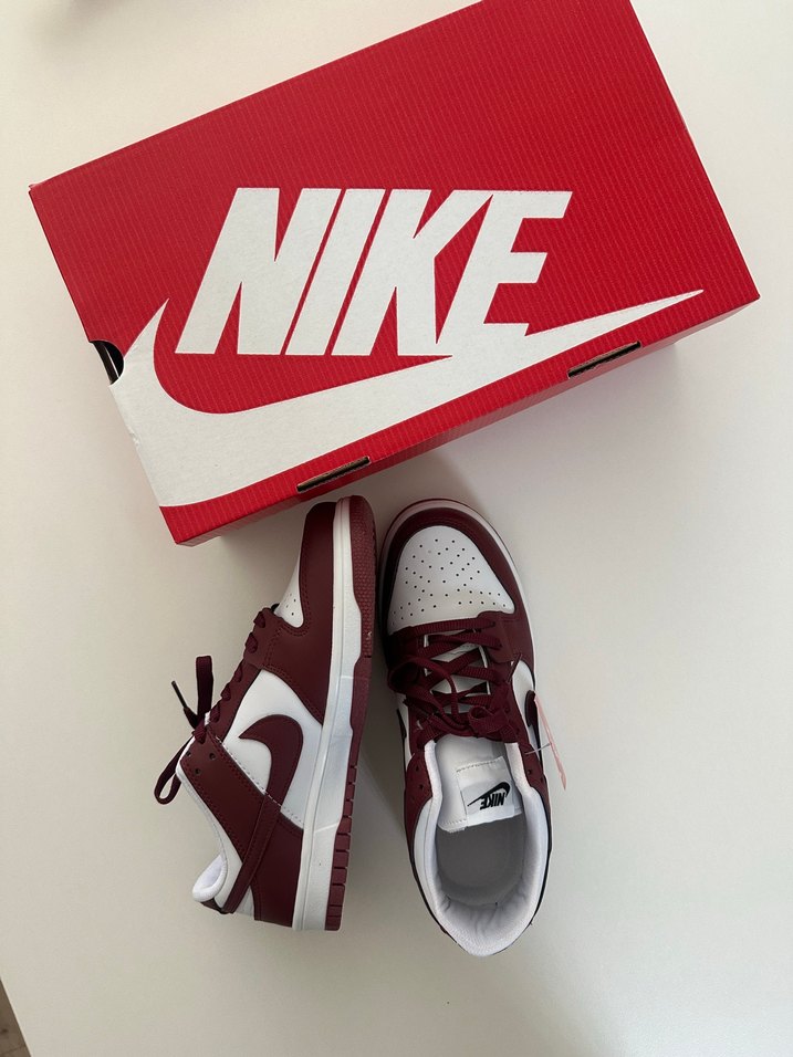 Nike Bordo Dunk Low Ayakkabı - Görsel 2