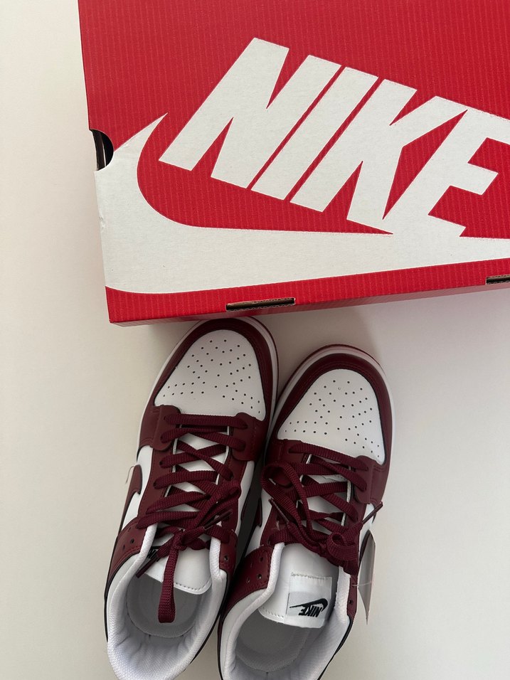 Nike Bordo Dunk Low Ayakkabı - Görsel 4