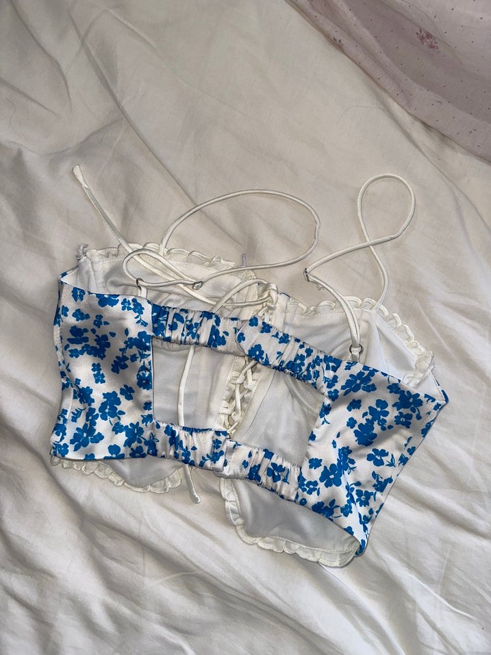 Bershka Mavi Çiçek Desenli Crop Top - Görsel 3