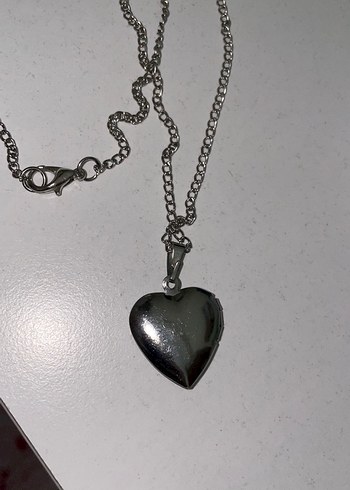 Gümüş renkli çelik açılır kapanır Kalpli Kolye - Görsel 4