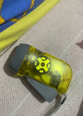 Kendini sarj eden el feneri - Görsel 6