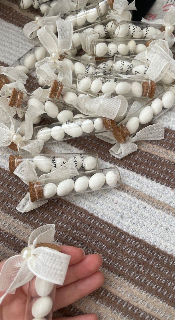 Beyaz Kurdeleli Cam Tüp İçinde Badem Şekeri - Görsel 2