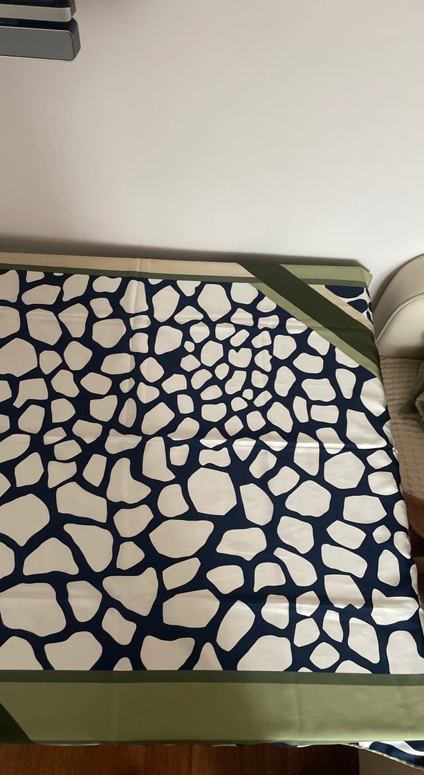 Kadın Desenli Eşarp - Görsel 2