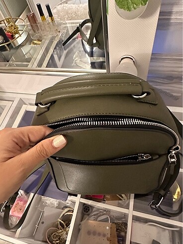 Stradivarius haki çanta