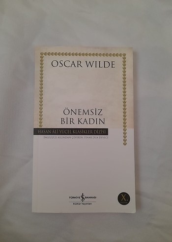 Önemsiz Bir Kadın - Oscar Wilde
