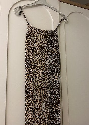 Leopar Desenli Uzun Askılı Elbise leoparlı elbise askılı elbise - Görsel 3