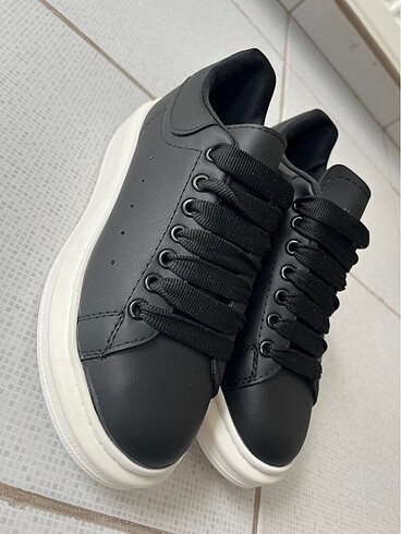 Alexander McQueen Spor ayakkabı