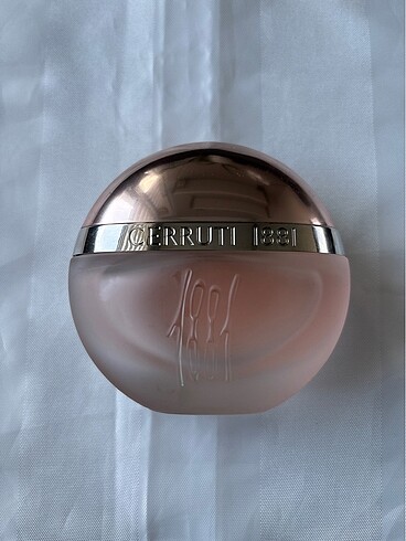 Cerruri 1881 eau de toilette bu 50 ml iade yoktur