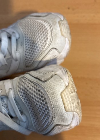 35,5 Beden beyaz Renk Nike zoom air Beyaz Kadın Spor Ayakkabı iade yoktur