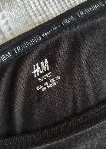 xs Beden H&M siyah training tshirt. İade yoktur
