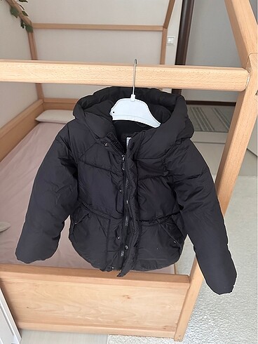 Zara su geçirmez çocuk montu