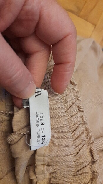 9 Yaş Beden camel Renk Zara pantolon
