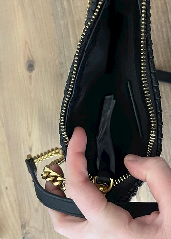 Siyah Deri Yılan Desenli Fermuarlı Çanta - Görsel 3