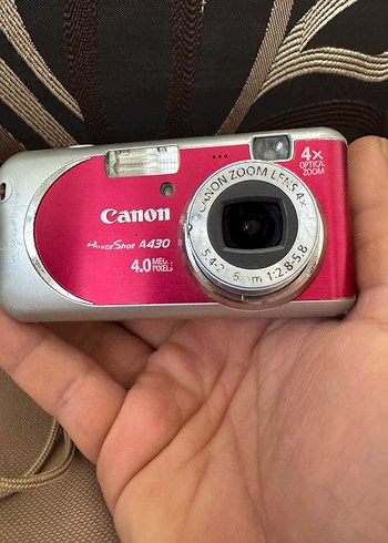 Canon Canon 4.0 MP Pembe Dijital Kamera