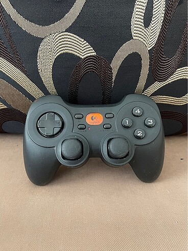 Logitech rumpleped2 oyuncu kolu